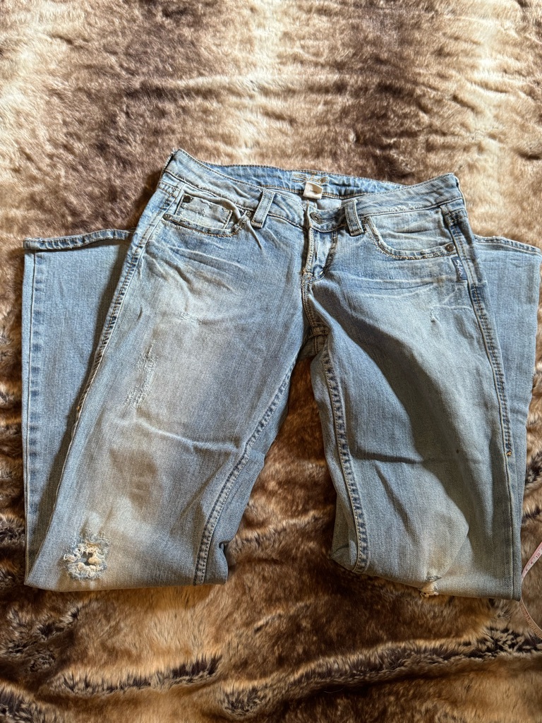 Silver Jeans Size 28 Stretch Light Wash Distressed Denim 33 Inseam